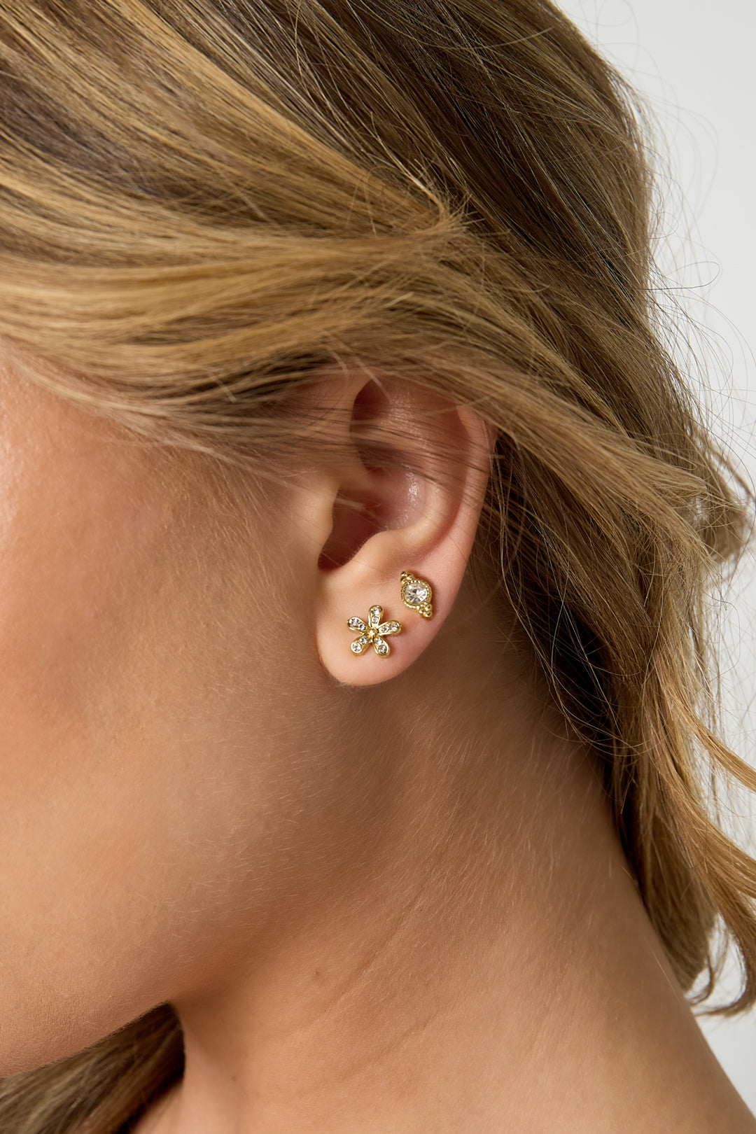 Ohrstecker aus Edelstahl, unregelmäßige Form, lässig-schlichte Serie, Damenschmuck